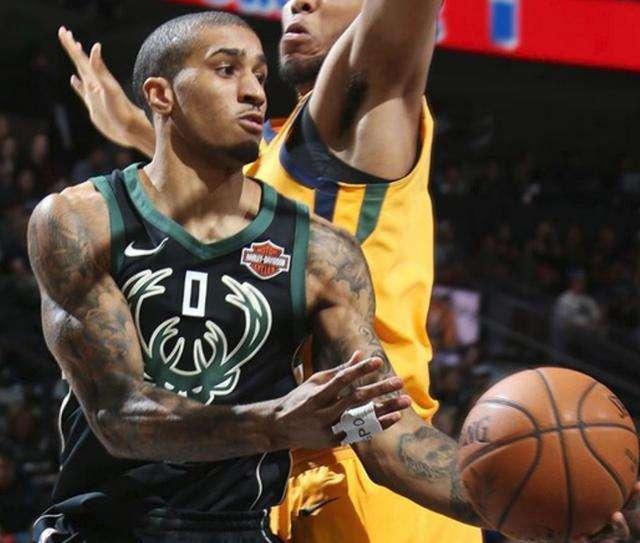 他终于接到 他终于接到