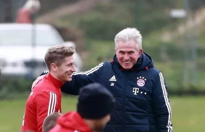 更是让球迷 更是让球迷