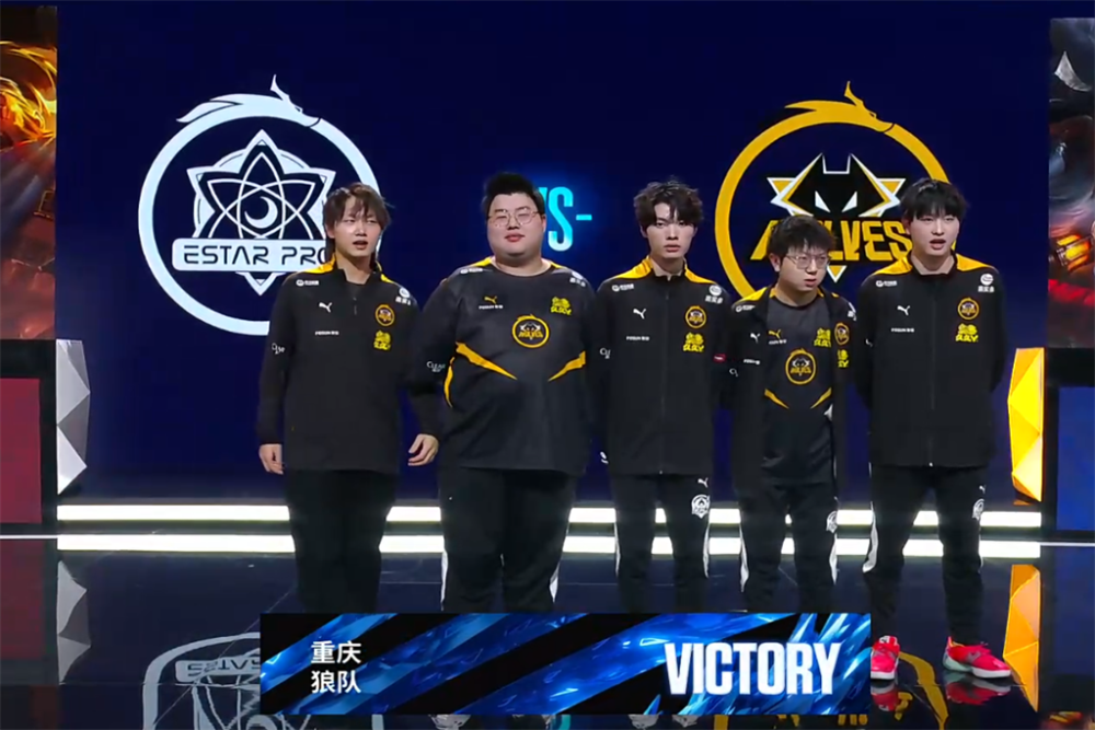 律与坚持 律与坚持